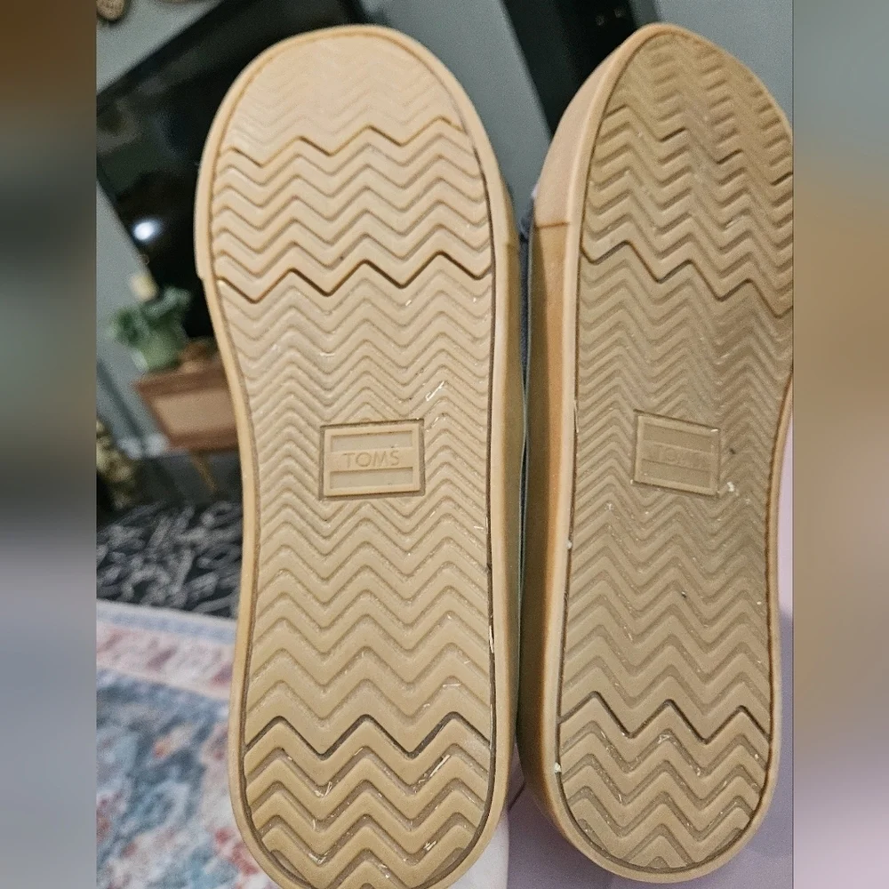 TOMS Alpargata Morning Dove Heritage Canvas Shoes. Size 10